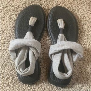 Women’s gray sanuk sandals